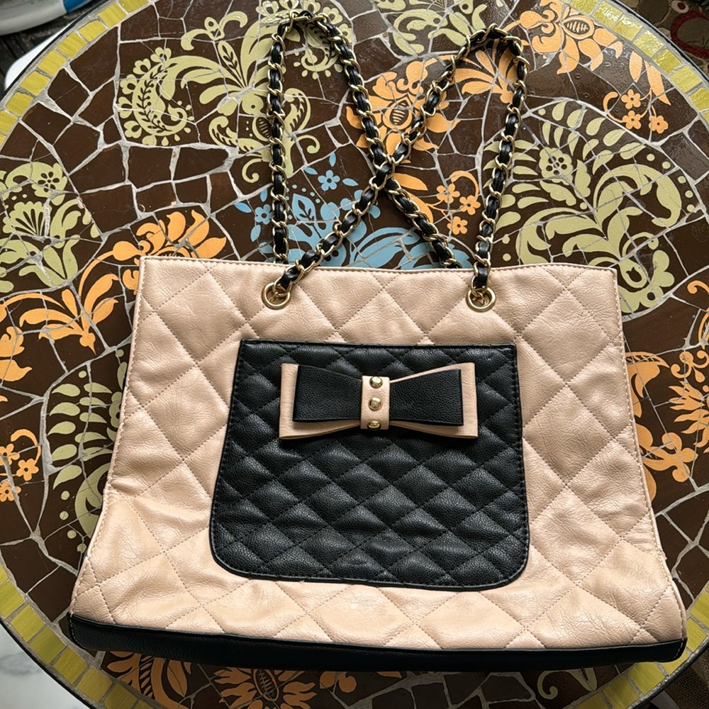 ALDO TOTE WITH BOW & CHAIN STRAP